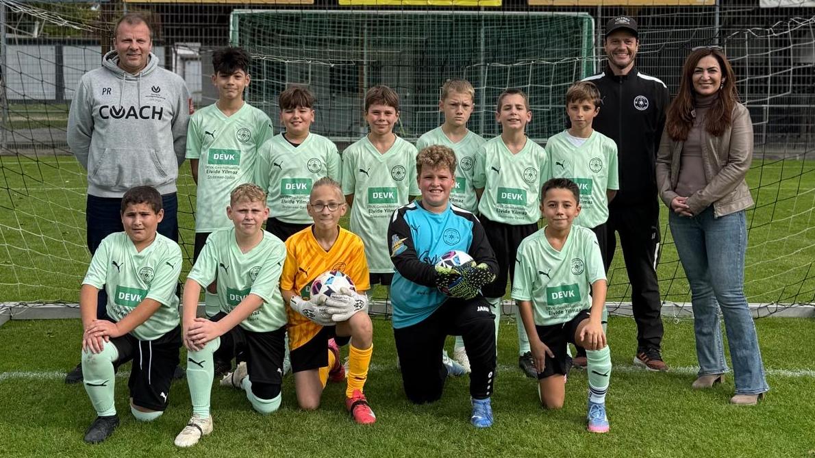 Neue Trikots für unsere D-Jugend